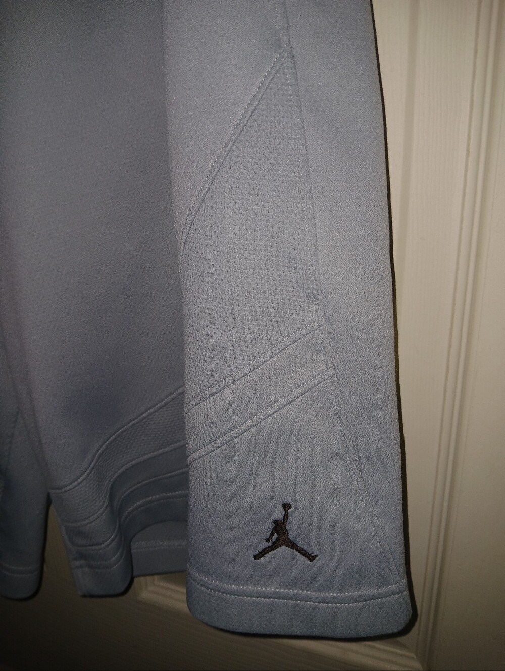 Jordan Men's Light Gray Athletic Shorts with Drawstring Sz XL - Picture 4 of 7